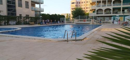 La Pineda Apartamento | vacaciones en pineda con 2 piscinas, playa a 5 min