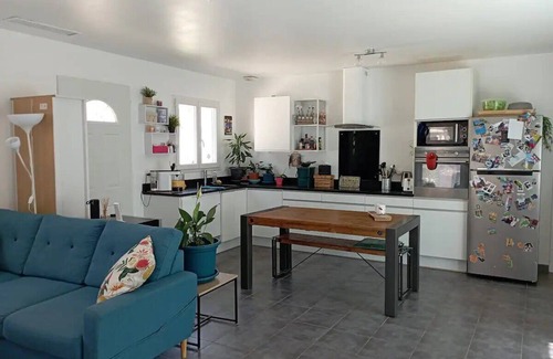 Chateauneuf-les-Martigues Casa | Vacances à 10 Minutes des Plages, Avec BBQ et Piscine