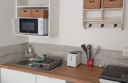 Chateauneuf-les-Martigues Casa | Vacances à 10 Minutes des Plages, Avec BBQ et Piscine