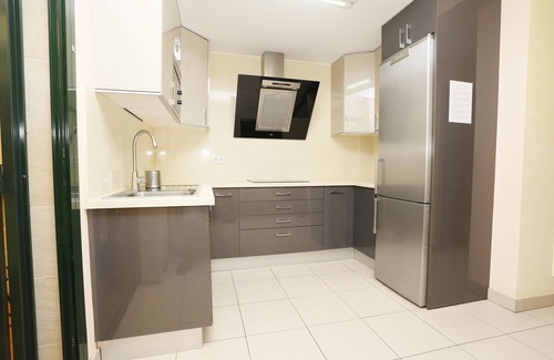 San Fernando Apartamento | Vacation 'Masvacation Calle Lanzarote B' with Private Terrace, Wi-Fi and Air Conditioning