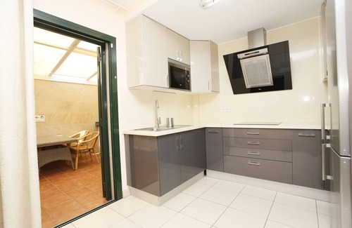 San Fernando Apartamento | Vacation 'Masvacation Calle Lanzarote B' with Private Terrace, Wi-Fi and Air Conditioning