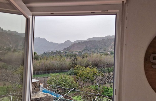 Santa Lucia Apartamento | Vacation apartment with panoramic views at Finca Gran Calma - ideal for hikers