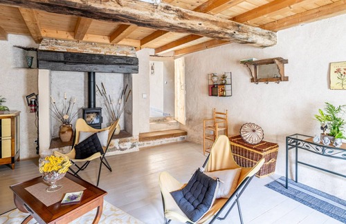 Saint-Juire-Champgillon Casa | Vacation Home "Gîte - Vent Dé Zen" with Private Terrace