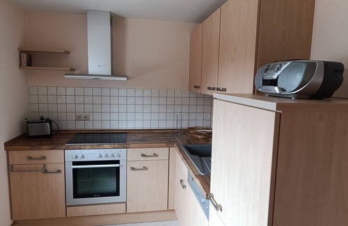 Bad Klosterlausnitz Apartamento | Vacation apartment Zirbelkiefer with feel-good ambience near the spa park and clinics