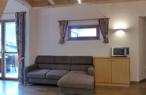 Caines Apartamento | Vacation apartment for 2-4 people - south-facing balcony - bathing pond