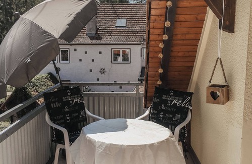 Erlenbach bei Dahn Apartamento | Vacation apartment in Dahner Felsenland, balcony and garden, Perfect for hikes