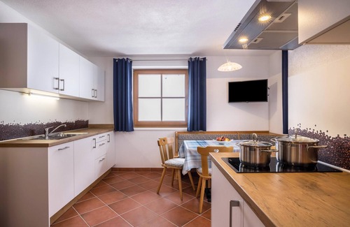 Predoi Apartamento | Comfortable Vacation Apartment "Ichatme Klima Apartment 1" with Mountain View, Wi-Fi & Balcony; Parking Available