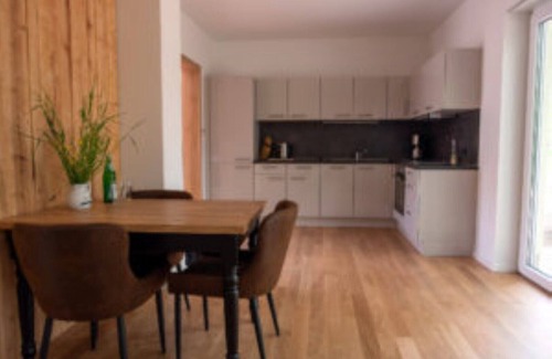 Burg-Dorf Apartamento | Vacation apartment "Burg" (ground floor) - in the four-sided courtyard