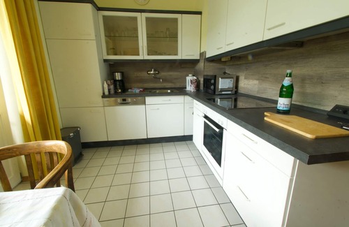Schalkenmehren Apartamento | Vacation apartment Maar-Idyll, quiet, modern vacation apartment with freedom of movement