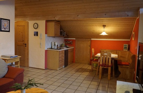 Bad Feilnbach Apartamento | Apartamento, 45 m 2, dormitorio separado, balcón orientado al sur y al este en el distrito de Wiechs
