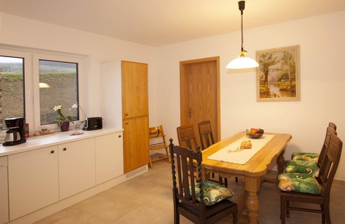Niederberndorf Apartamento | Vacation apartment Mertens, 85sqm, 2 bedrooms, 1 living/bedroom, max. 6 persons