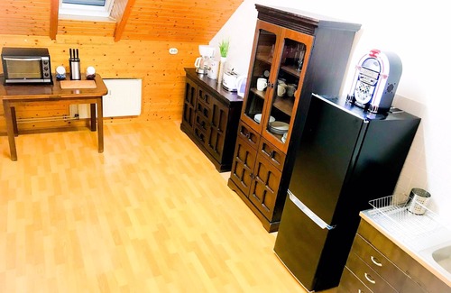 Falkensee Apartamento | Vacation apartment 150 sqm with shower for families, business, craftsmen "Casa20200"