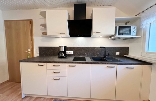 Oppenau Apartamento | Apartamento de vacaciones "2" con vistas a la montaña, se admiten perros, terraza compartida y WLAN
