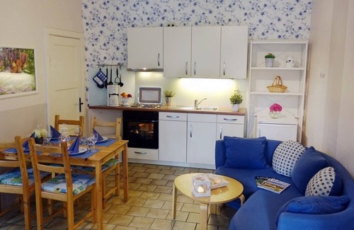Schwackendorf Apartamento | holiday apartment/apt. for 4 guests with 50m² in Hasselberg (145673)