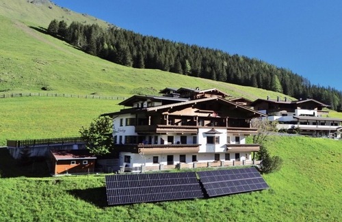 Hintertux Apartamento | Vacation apartment/apartment for 4 guests with 60m² in Tux (296137)