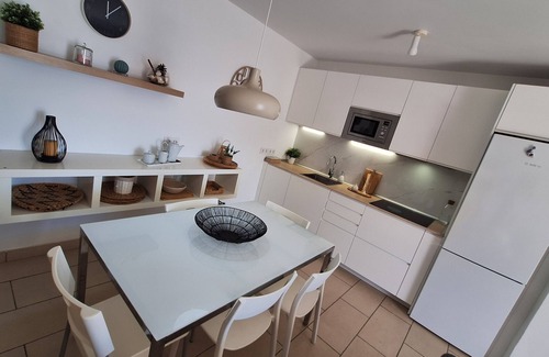 Poris de Abona Apartamento | Apartamento de vacaciones Arenas del Porís con vistas al mar y piscina compartida