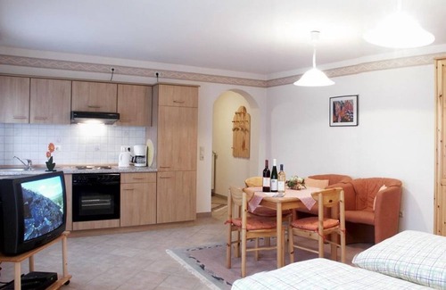 Oberemmel Apartamento | Apartment BURGUNDER - Bodega-apartamentos Lorenz