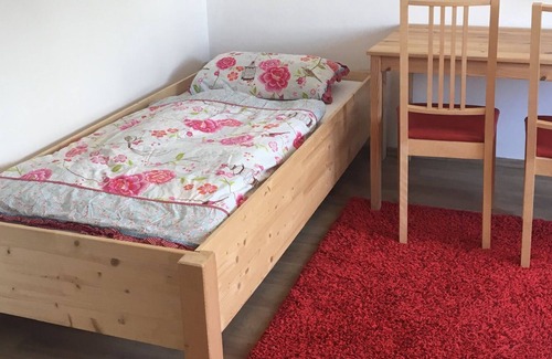 Vordereifel Apartamento | Vacation apartment in Mayen, 3 rooms, garden, bathroom, kitchen max. 8 persons