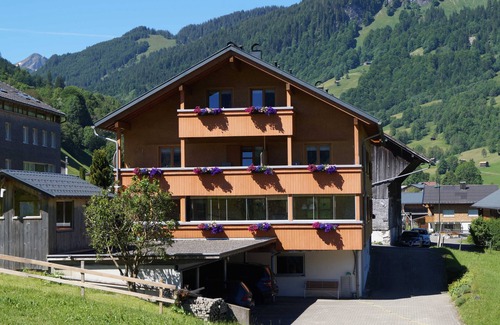 Au Apartamento | Apartamento Lug - Gästehaus Margreth