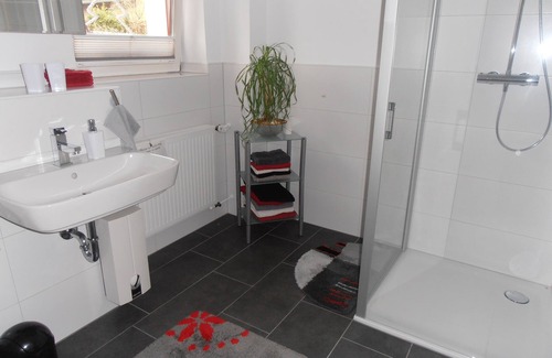 Mutzenich Apartamento | Apartamento Am Hohen Venn, Eifelsteig, carril bici Ravel, jardín privado chimenea encendida