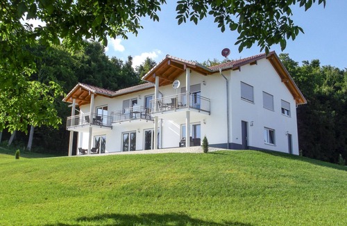 Laichingen Apartamento | Vacation apartment Sonnenblume, 57 sqm, 2 bedrooms, south balcony, max. 4 persons