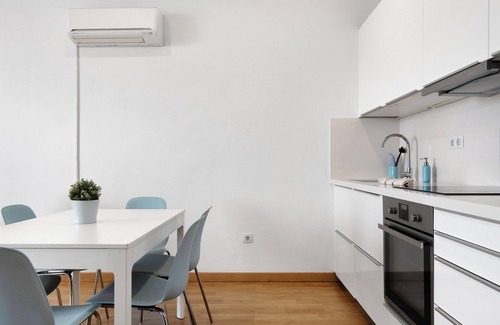 Melenara Apartamento | Apartamento de vacaciones 'Suite Playa Y Mar - Vistas al mar' con balcón y aire acondicionado