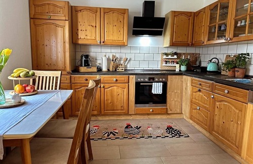 Oberkirn Apartamento | Vacation apartment with pool in the countryside, great hiking trails and ski area nearby.