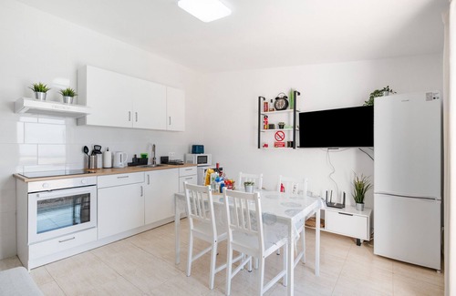 Guime Apartamento | Vacaciones 'Aurora' con vistas a la montaña, piscina privada y terraza privada
