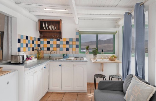 Caleta de Caballo Apartamento | Vacaciones 'Dangminzheng Atic' con vistas a la montaña y Wi-Fi