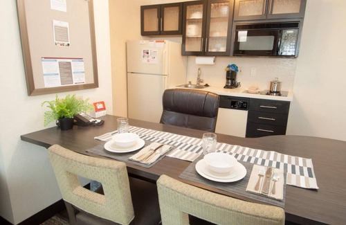 Anaheim Resort Complejo | Vacation Day Is Always A Great Idea! Pets Allowed, Outdoor Patio