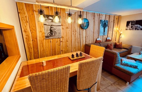 Oberwiesenthal Condominio | Apartamento-direkt-am-pendiente