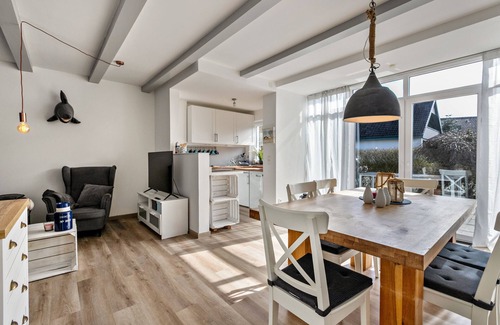 Busumer Deichhausen Casa | Casa de vacaciones "Deich Hus" con terraza privada, jardín y Wi-Fi