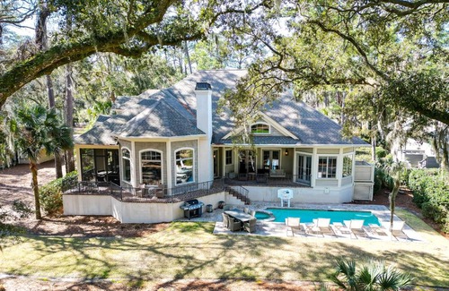 Sea Pines Casa | Vacation Home 2 Kings 7 Queens 2 Sleeper Sofas Bikes & Beach Gear Included