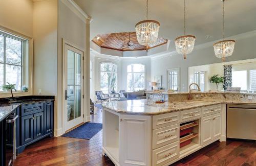 Sea Pines Casa | Vacation Home 2 Kings 7 Queens 2 Sleeper Sofas Bikes & Beach Gear Included