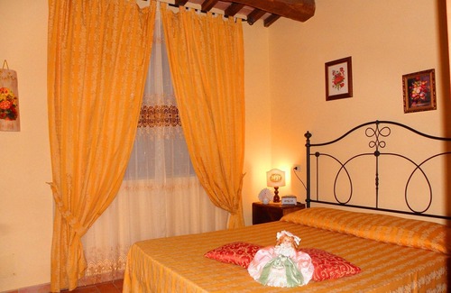 Nerbisci Otro | Casa de vacaciones "Agriturismo Aurora - Olmo" con piscina compartida, terraza compartida y Wi-Fi