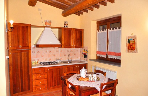 Nerbisci Otro | Casa de vacaciones "Agriturismo Aurora - Olmo" con piscina compartida, terraza compartida y Wi-Fi