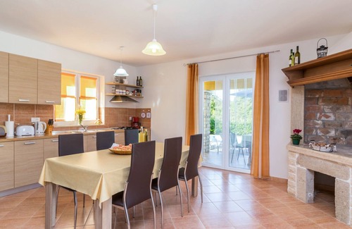 Pican Casa | Casa de vacaciones Antoni by Interhome