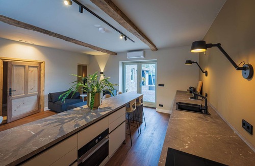Nuth Otro | Vacation home * Atmospheric * Luxury * - 3 spacious bedrooms, each with private bathroom