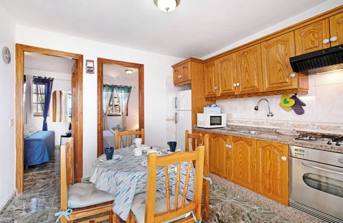 La Jaca Apartamento | Casa de vacaciones "Attico Drago" cerca de la playa con terraza y Wi-Fi