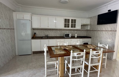 Los Gavilanes Casa | Casa de vacaciones "Casa Alba" con vistas a la montaña, Wi-Fi, balcón y terraza