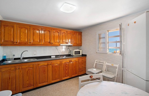 Pozo Izquierda Casa | Casa de vacaciones "Casa Juan y Fefa" con vistas al mar, terraza privada y Wi-Fi