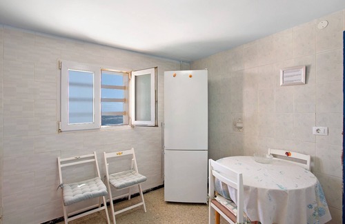 Pozo Izquierda Casa | Casa de vacaciones "Casa Juan y Fefa" con vistas al mar, terraza privada y Wi-Fi