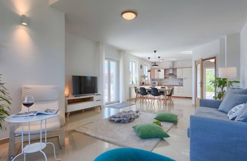 Koromani Casa | Casa de vacaciones Eugen by Interhome