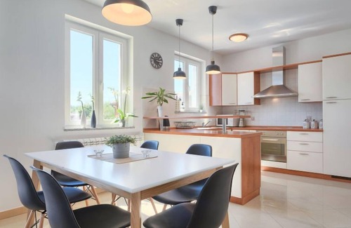 Koromani Casa | Casa de vacaciones Eugen by Interhome