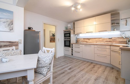 Lensterstrand Casa | Vacation home for 4 guests with 93m² in Grömitz (286959)