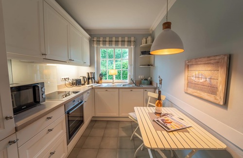 Munkmarsch Casa | Vacation home for up to 5 people with garden and fireplace.