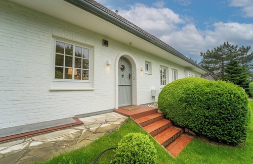 Munkmarsch Casa | Vacation home for up to 5 people with garden and fireplace.