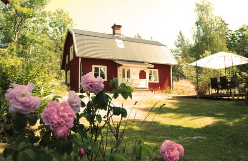 Vimmerby Casa | Vacation home Grimsebo in an idyllic secluded location - pure nature!