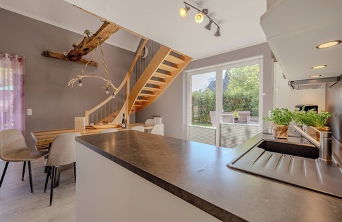 Hunzingen Casa | 2018 NUEVA casa de vacaciones construida en un entorno tranquilo