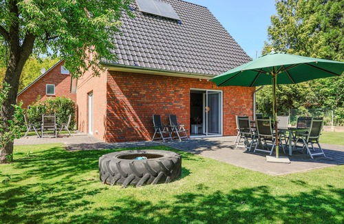 Hunzingen Casa | 2018 NUEVA casa de vacaciones construida en un entorno tranquilo
